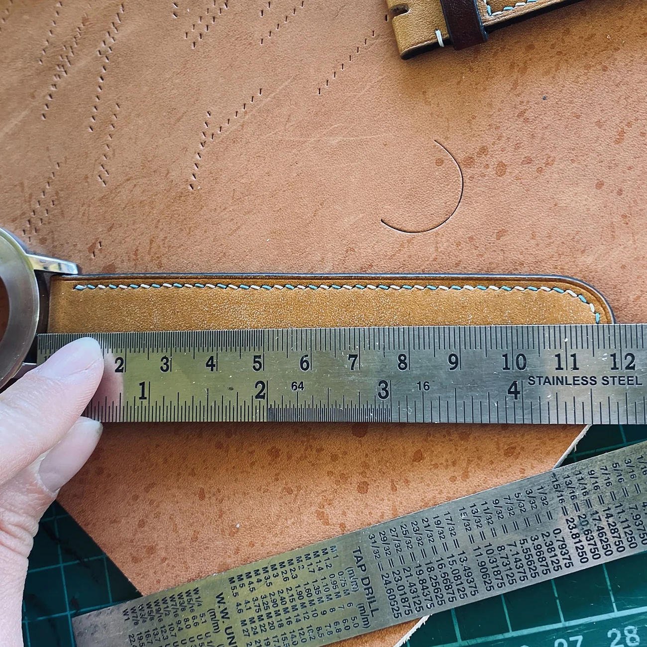 Handmade leather watch band: Black - Image 7